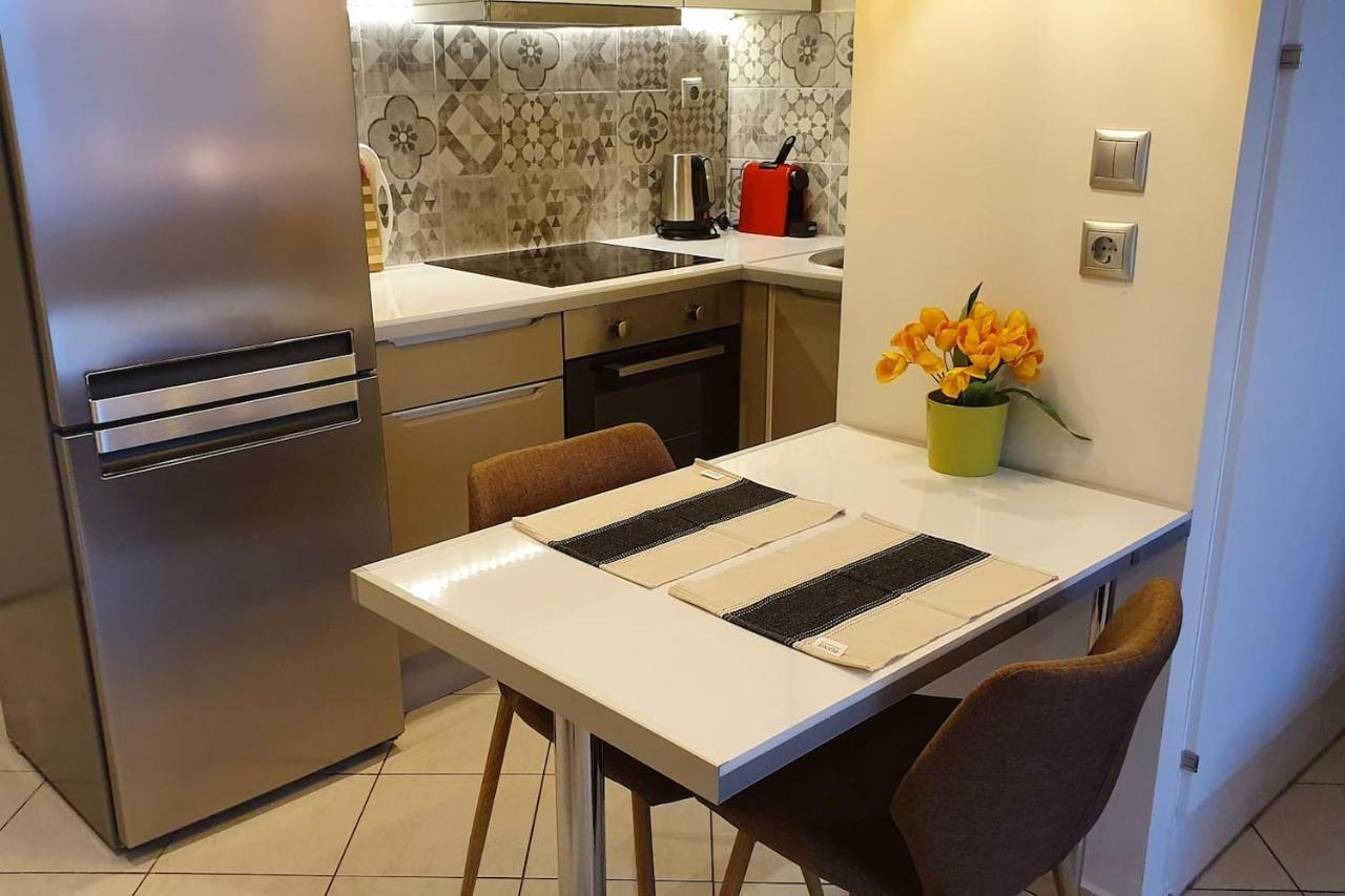 Cozy Luxury Apartment In The Heart Of Athens 8-1 Exterior photo